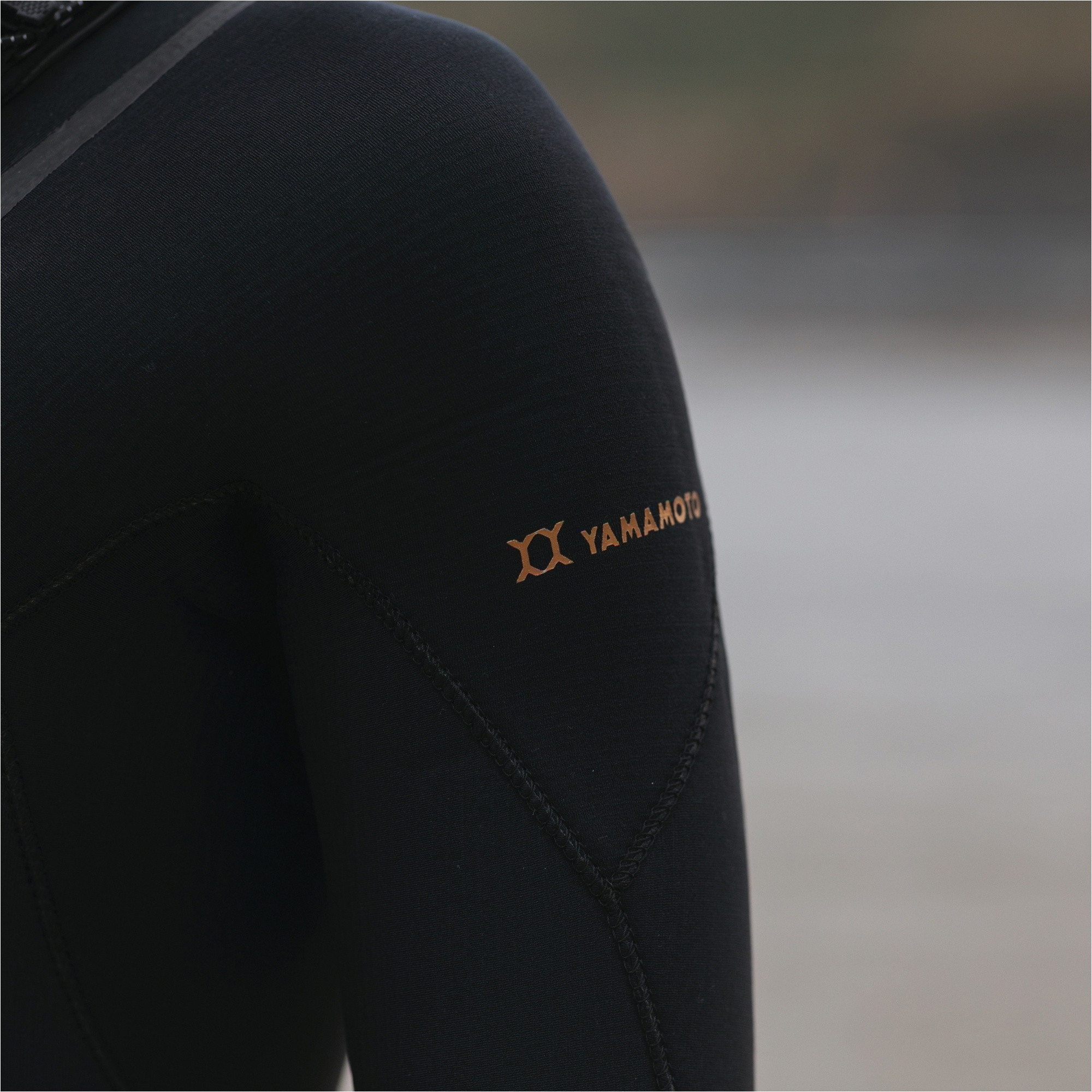 2026 Gul Mens Viper 5/4mm Yamamoto Chest Zip Wetsuit VR1224 - Black